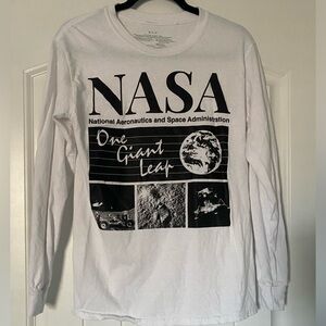 NASA Mens White/Black One Giant Leap Moon Landing Long Sleeve Tee 100% Cotton- S